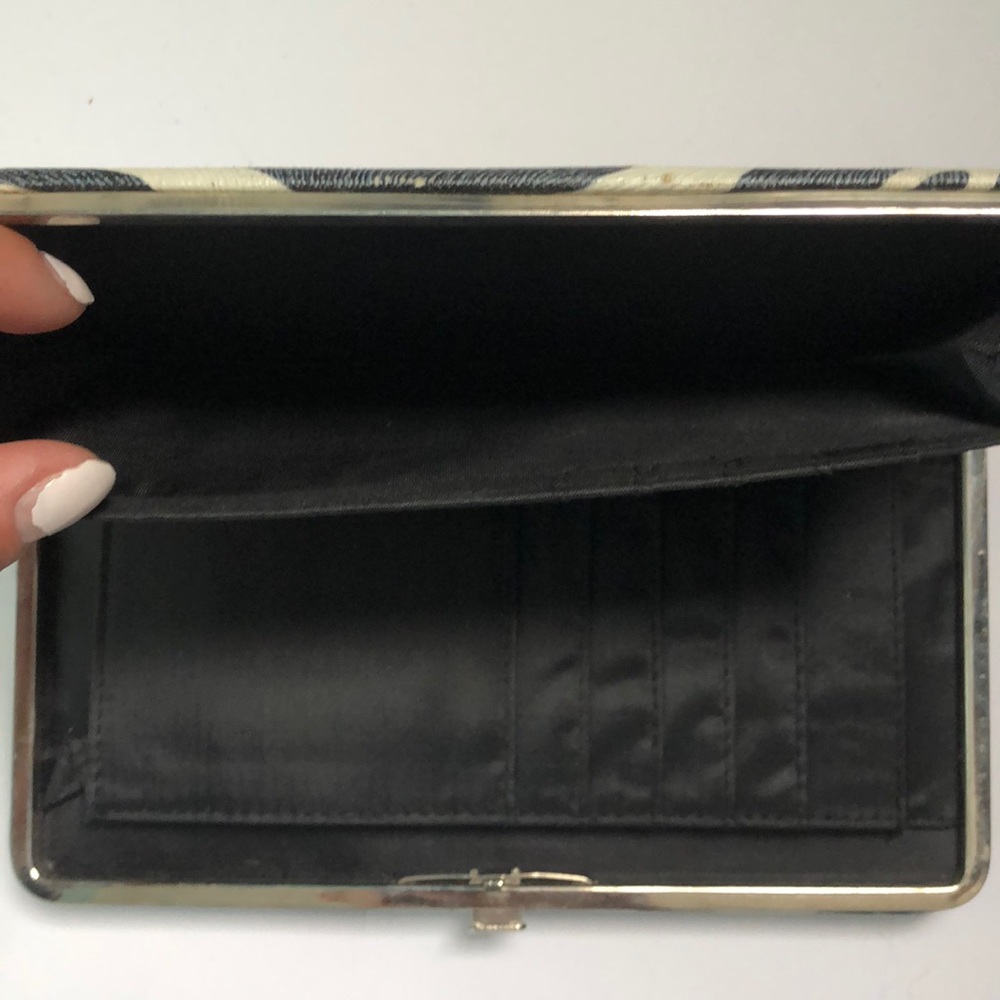 Wallet - Picture 5 of 5